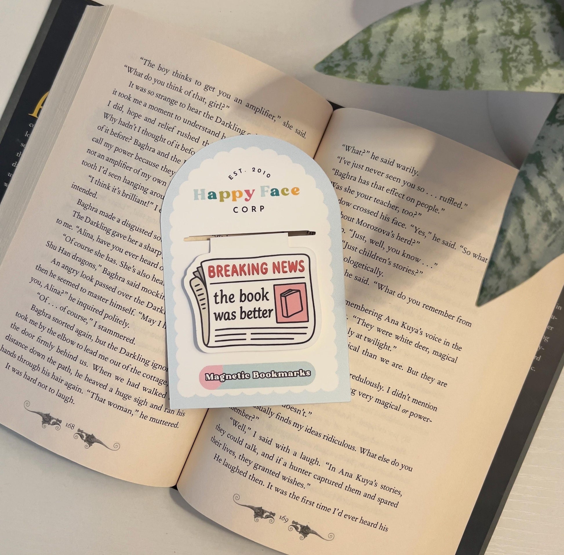 Packaging for the newspaper bookmark